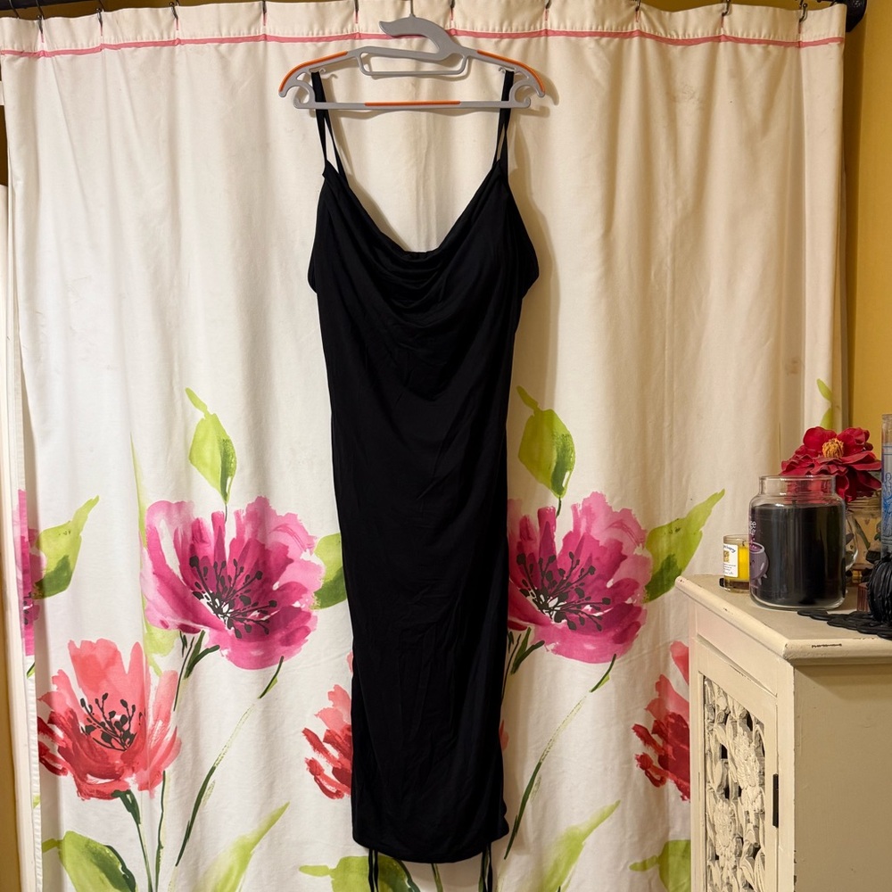 Elegant Black Midi Dress